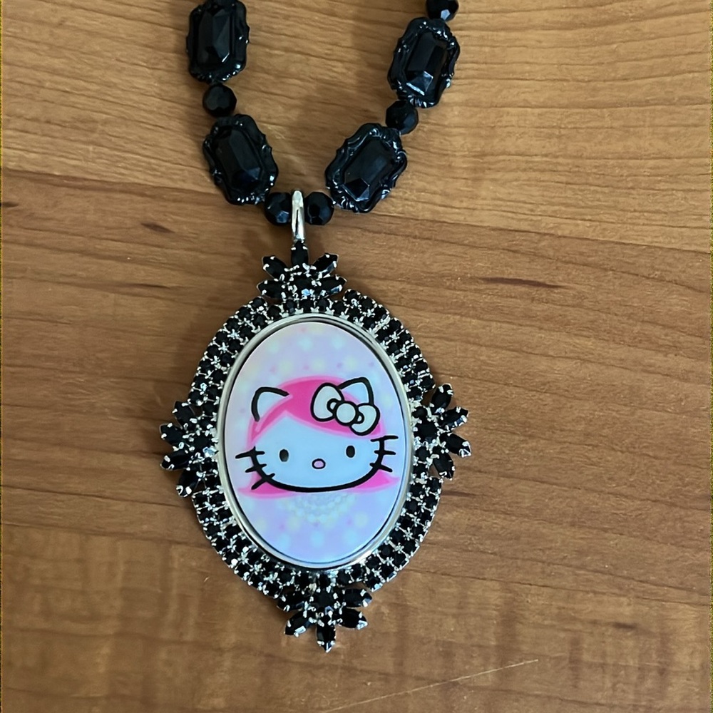 Tarina Tarantino Hello Kitty Pink Head Necklace - Picture 12 of 13